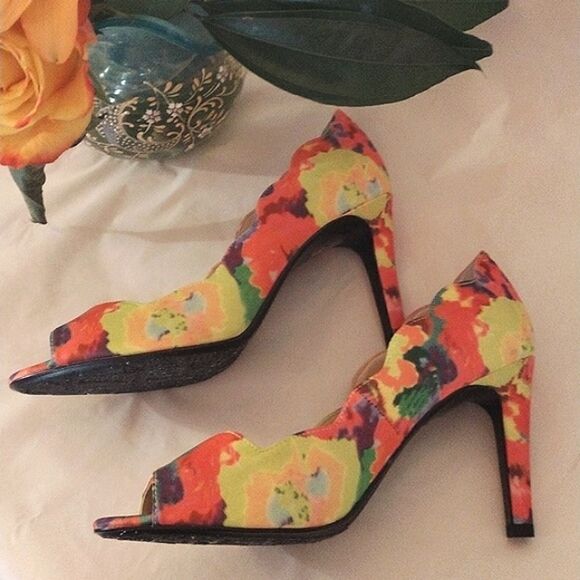J. Renee Floral Heels - Picture 7 of 14